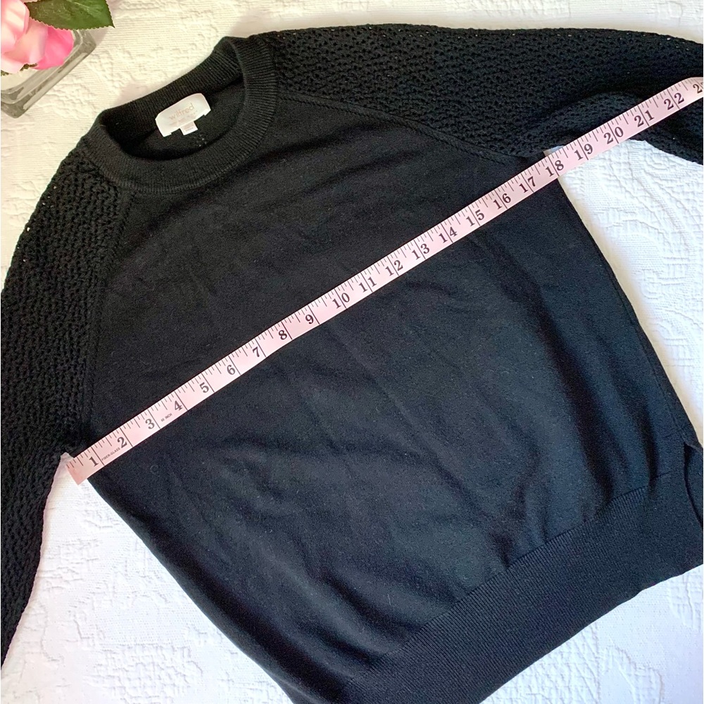 Aritzia Wilfred Free Italian Knit Sweater Perforated Shoulders black XS XXS - Picture 13 of 16